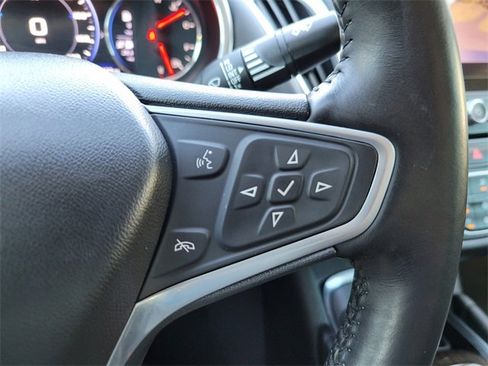 Used 2022 Chevrolet Malibu Premier image 36