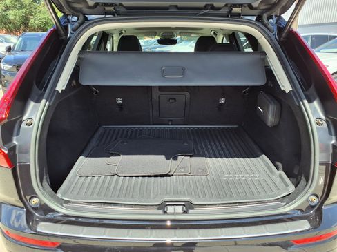 Certified 2023 Volvo XC60 B5 Plus w/ Protection Package Premier FWD image 18