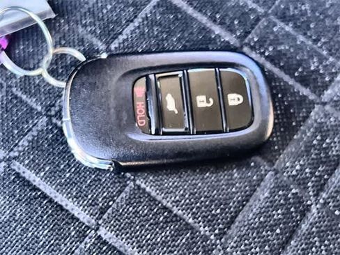 Certified 2025 Honda HR-V LX image 21