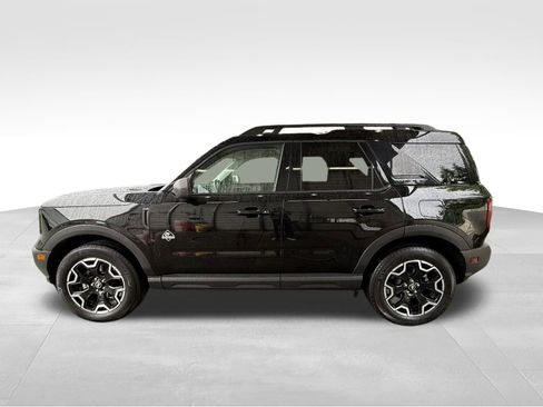Used 2025 Ford Bronco Sport Outer Banks w/ Outer Banks Tech Package+ AWD/4WD image 9