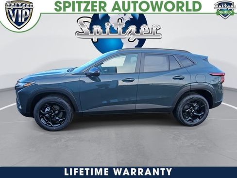 New 2026 Chevrolet Trax LT w/ Driver Confidence Package FWD image 5