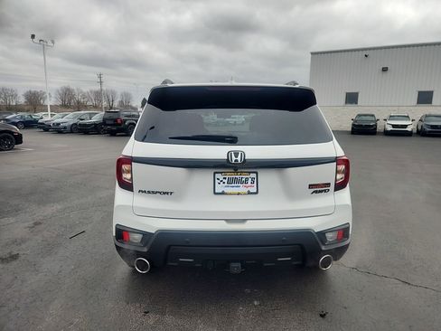 Used 2024 Honda Passport TrailSport image 5