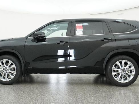 New 2026 Toyota Highlander Limited AWD/4WD image 22