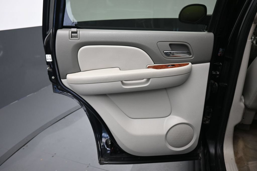 Used 2012 GMC Yukon SLT w/ SLT-2 Equipment Package RWD image 26