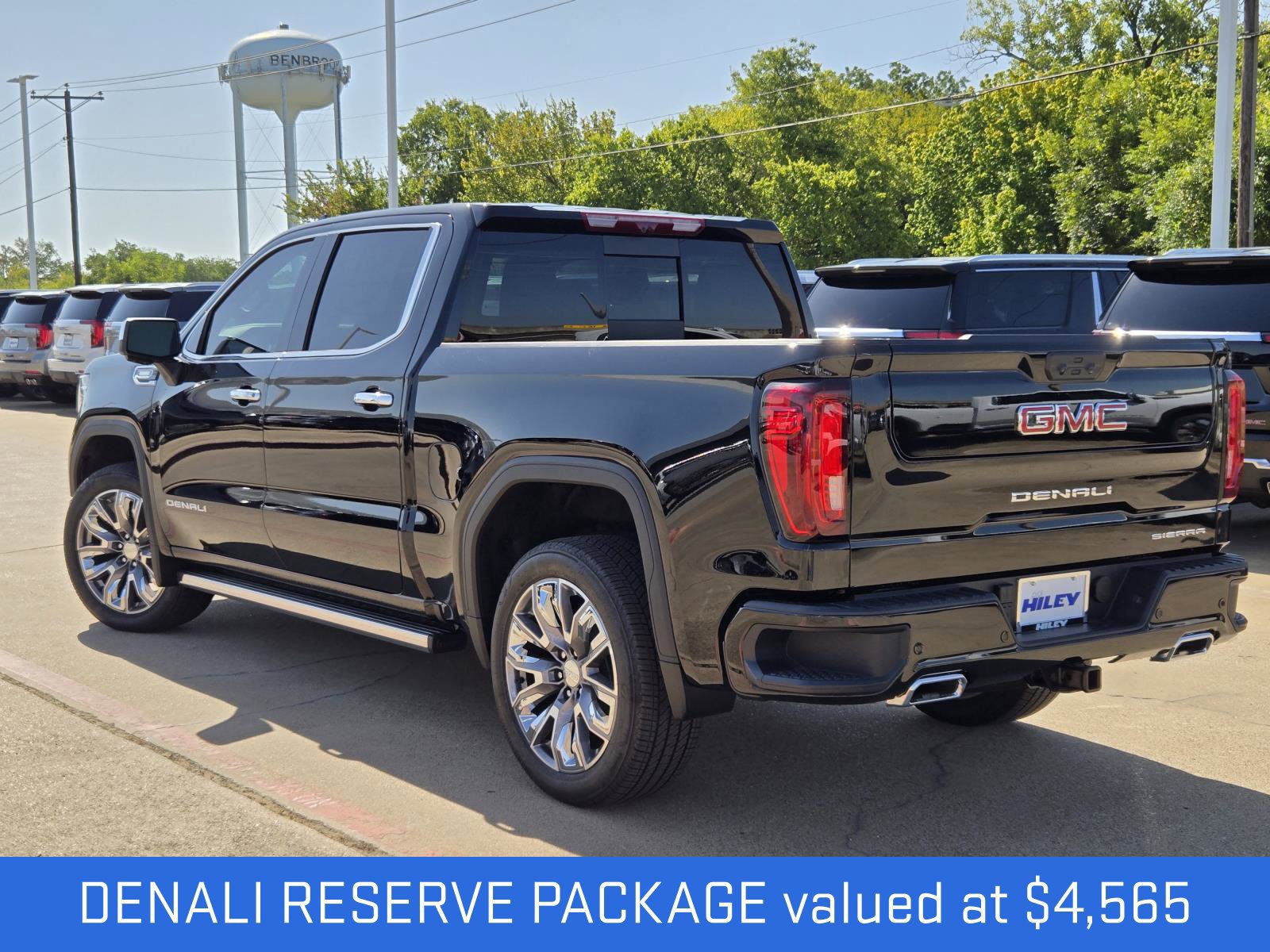 New 2026 GMC Sierra 1500 Denali w/ Denali Reserve Package AWD/4WD image 3