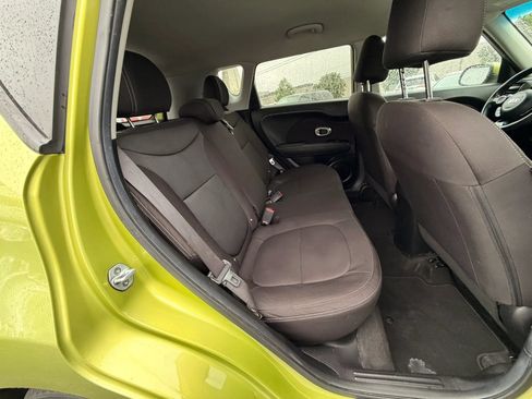 Used 2018 Kia Soul FWD image 23