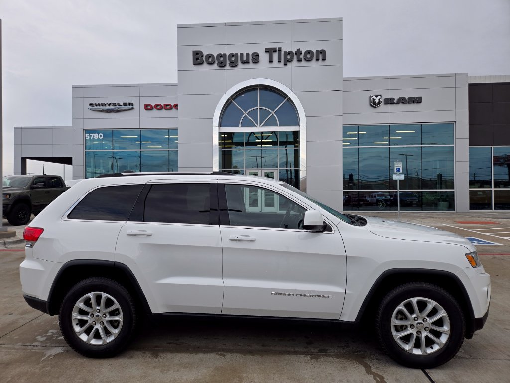 Used 2015 Jeep Grand Cherokee Laredo w/ Quick Order Package 23E RWD image 2