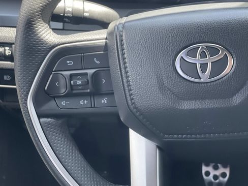 Used 2025 Toyota Tacoma TRD Sport AWD/4WD image 10