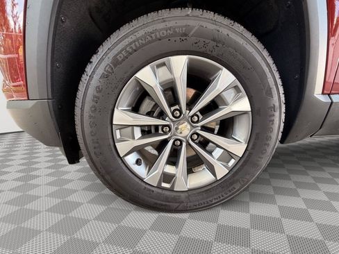 Used 2025 Chevrolet Equinox LT w/ Convenience Package II FWD image 33