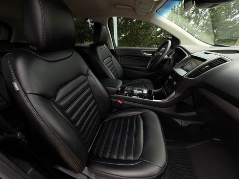 Used 2020 Ford Edge SEL w/ Convenience Package FWD image 13