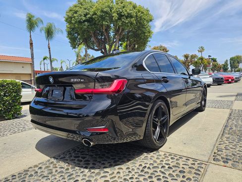 Used 2021 BMW 330e w/ Premium Package RWD image 5