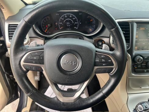 Used 2014 Jeep Grand Cherokee Limited w/ Luxury Group II image 9