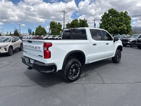 Used 2023 Chevrolet Silverado 1500 ZR2 w/ Technology Package AWD/4WD image 7