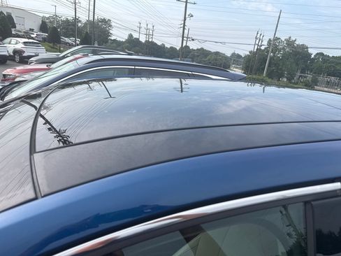 Used 2020 Ford Edge Titanium AWD/4WD image 12