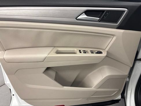 Used 2019 Volkswagen Atlas SE w/ Towing Package FWD image 17