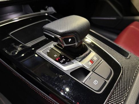 Certified 2024 Audi SQ5 Premium Plus image 17