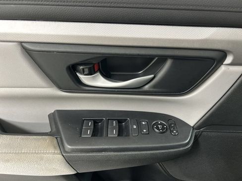 Used 2019 Honda CR-V LX image 11
