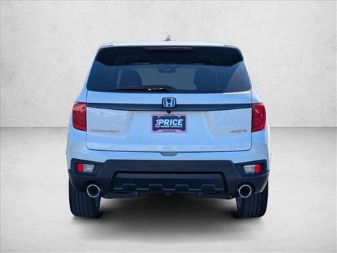 Used 2025 Honda Passport EX-L image 6