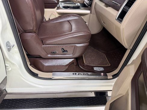 Used 2017 RAM 1500 Laramie Longhorn RWD image 22