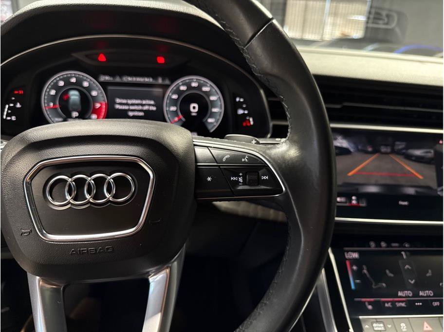 Used 2021 Audi Q7 2.0T Premium Plus w/ Premium Plus Package AWD/4WD image 22