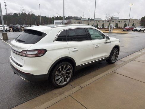 Used 2022 Lincoln Nautilus Reserve w/ Equipment Group 202A image 14