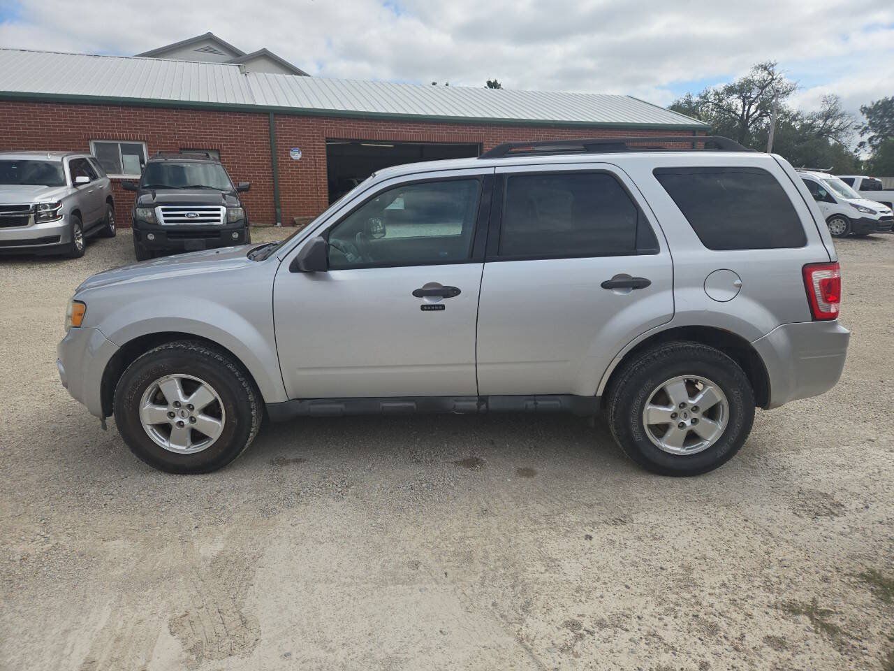 Used 2011 Ford Escape XLT AWD/4WD image 5