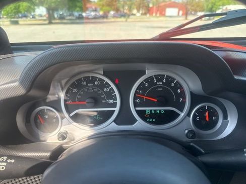 Used 2008 Jeep Wrangler Unlimited Sahara w/ Dual Top Group image 26