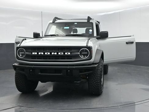 Certified 2021 Ford Bronco Black Diamond w/ Sasquatch Package AWD/4WD image 62