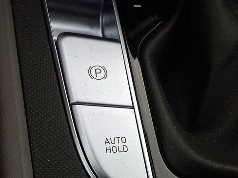 Certified 2025 Hyundai Elantra SEL FWD image 29