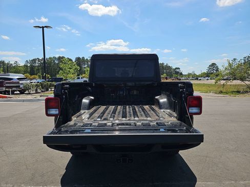 Used 2022 Jeep Gladiator Sport AWD/4WD image 17