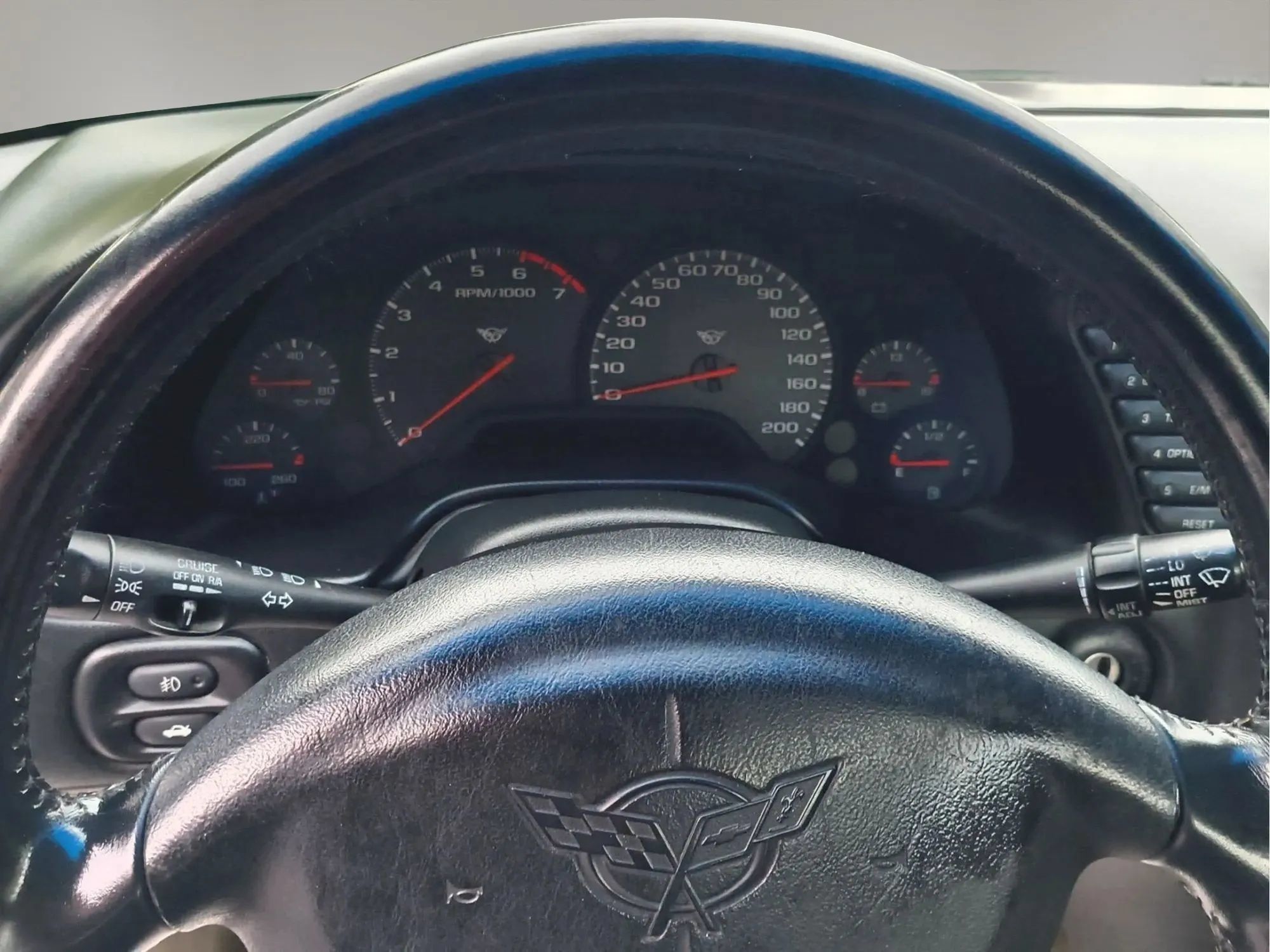 Used 1998 Chevrolet Corvette Coupe RWD image 20