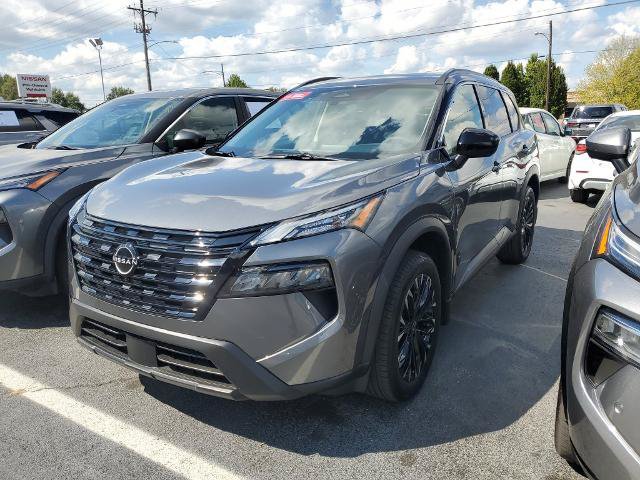 Certified 2026 Nissan Rogue Dark Armor AWD/4WD image 1