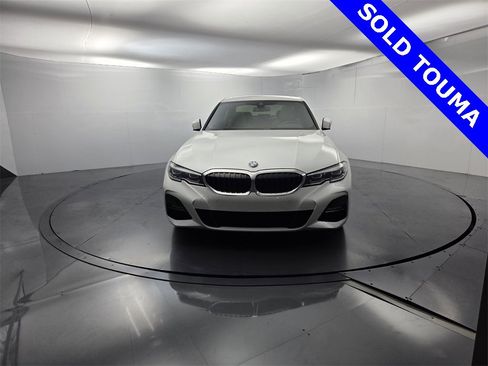 Used 2021 BMW 330i Sedan w/ M Sport Package image 3