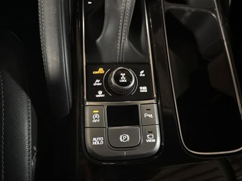 Used 2021 Kia Telluride SX w/ Nightfall Edition Package image 17