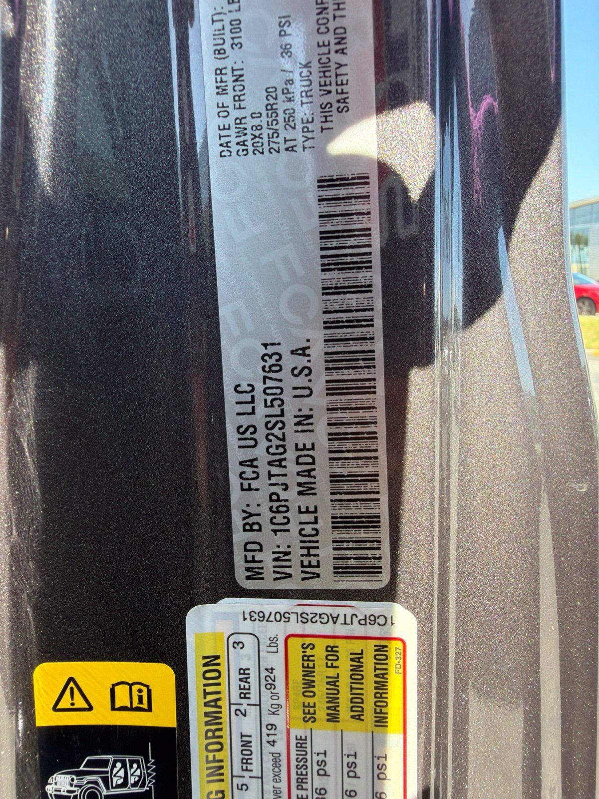 Used 2025 Jeep Gladiator Sport AWD/4WD image 12
