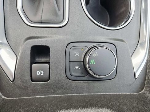 Certified 2024 Chevrolet Traverse LS w/ Safety Package FWD image 27