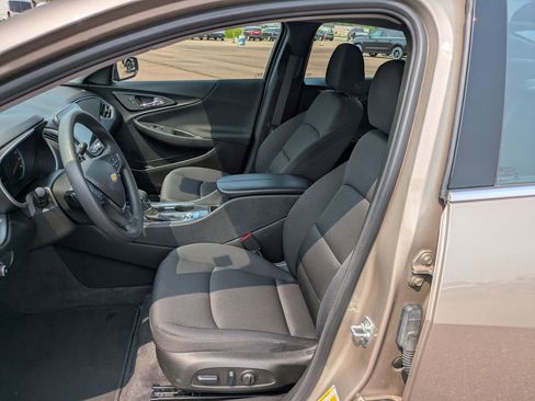 Used 2024 Chevrolet Malibu LT image 7