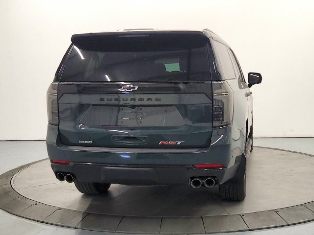 Used 2026 Chevrolet Suburban RST w/ Comfort Package AWD/4WD image 9
