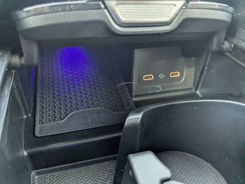 Used 2025 Mercedes-Benz C 300 Sedan image 24