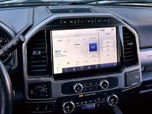 Used 2022 Ford F250 Platinum w/ FX4 Off-Road Package image 10