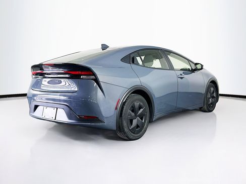 Used 2023 Toyota Prius LE image 9