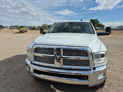 Used 2018 RAM 2500 Laramie w/ Convenience Group AWD/4WD image 3