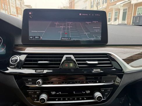 Used 2021 BMW 530i xDrive w/ Convenience Package image 14