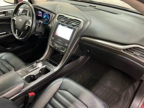 Used 2019 Ford Fusion SEL FWD image 20