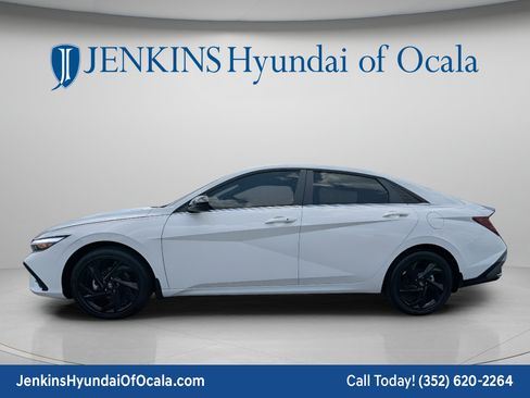New 2026 Hyundai Elantra SEL Sport Premium FWD image 9
