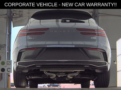 Used 2026 Genesis GV70 2.5T Select AWD/4WD image 9