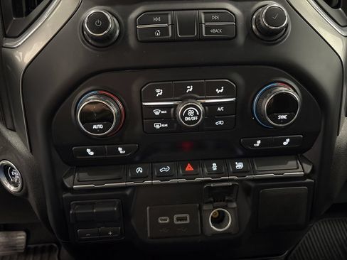 Used 2020 Chevrolet Silverado 1500 LT w/ All-Star Edition AWD/4WD image 22