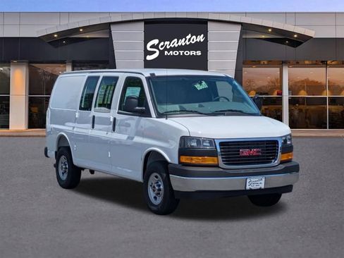 New 2026 GMC Savana 2500 w/ Chrome Appearance Package RWD image 7