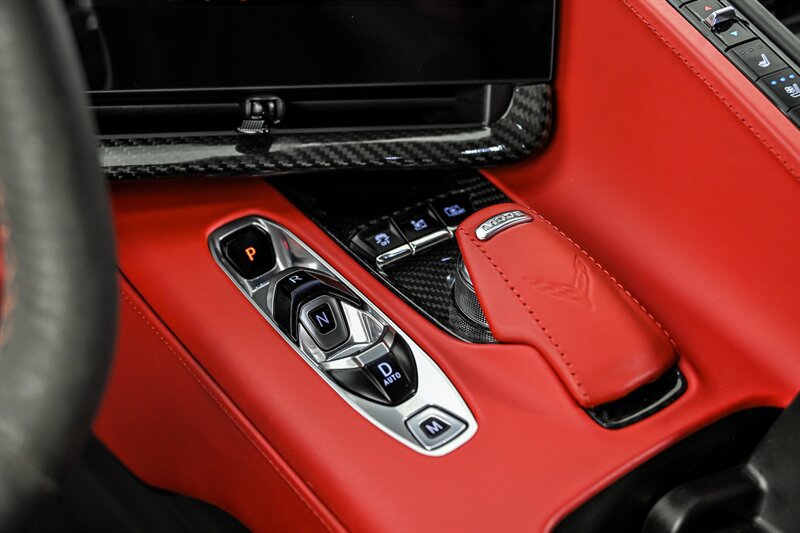 Used 2021 Chevrolet Corvette Stingray Premium Cpe w/ Z51 Performance Package RWD image 27