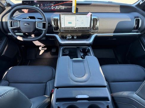 New 2026 Ford Expedition Max Platinum AWD/4WD image 9